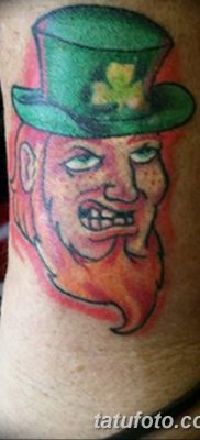 fotó egy manó tetoválásról, keltezésű: 09.09.2017 №145 - tetováló manó -