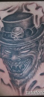 fotó manó tetoválásról, keltezésű: 09.09.2017 №007 - tetováló manó -