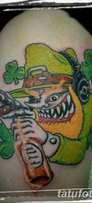 fotó manó tetoválásról, keltezés: 2017. 09. 15 №015 - tetováló manó -