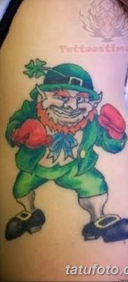 fotó manó tetoválásról, keltezés: 2017. 09. 15 №050 - tetováló manó -