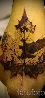 Erdei és kena levél tetoválás