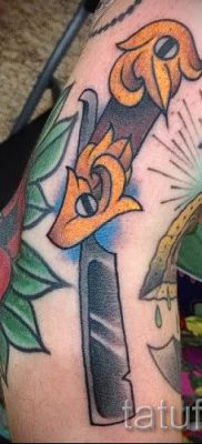 Снимка на татуировка на острието - примери за статия за значението на острието в татуировка - tatufoto.ru - 39