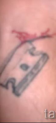 Снимка на татуировка на острието - примери за статия за значението на острието в татуировка - tatufoto.ru - 30