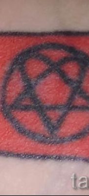 Снимка на татуировка на острието - примери за статия за значението на острието в татуировка - tatufoto.ru - 4