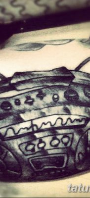 fotó tetováló hangszóró és magnó, kelt 2017.10.11. №029 - tetováló hangszóró -