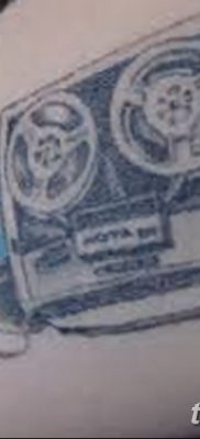 fotó tetováló hangszóró és magnó, kelt 2017.10.11 №033 - tetováló hangszóró -