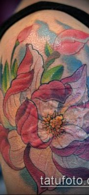 A 604 -es számú magnólia tetoválás a minta érdekes változata, amely sikeresen használható változtatásra és alkalmazásra tetováló magnóliaként a lapockán