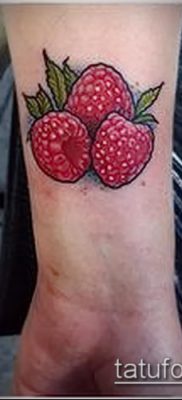 fotó egy málnás tetoválásról (jelentése) - egy példa egy érdekes tetoválási tervre - 022