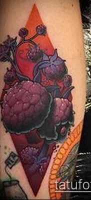 fotó a málna tetoválásról (jelentése) - egy példa egy érdekes tetoválási tervre - 019