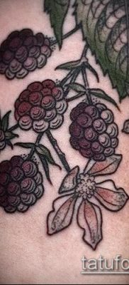 fotó egy málnás tetoválásról (jelentése) - egy példa egy érdekes tetoválási rajzra - 013