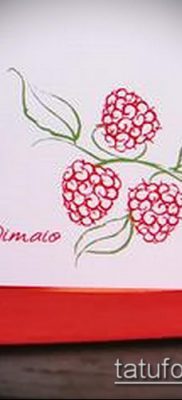 fotó a málna tetoválásról (jelentése) - egy példa egy érdekes tetoválási rajzra - 009