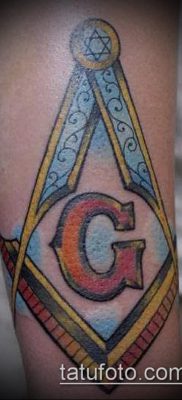 fotó a tetoválásról a combon (tetováló kőművesek) (érték) - példa rajz - 046