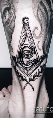 fotó a tetoválásról a combon (tetováló kőművesek) (érték) - példa rajz - 017