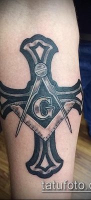 fotó a tetoválásról a combon (tetováló kőművesek) (érték) - példa rajz - 005