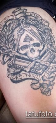 fotó a tetoválásról a combon (tetováló kőművesek) (érték) - példa rajz - 001