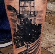 világítótorony tetoválás