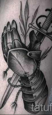 fotó példa a kard tetoválására - kép a tetoválás jelentését bemutató cikkhez 27