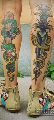 kard és kígyó tetoválás # 260 a minta hűvös változata, amely sikeresen használható a kard és kígyó tetoválás feldolgozására és alkalmazására a vállán