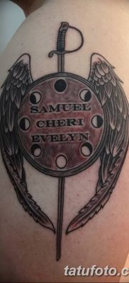 fotó tetováló kard és szárnyak 2018. 04. 26 -án №011 - tetováló kard és szárnyak -