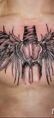 fotó tetováló kard és szárnyak 2018.04.26 -tól №014 - tetováló kard és szárnyak -