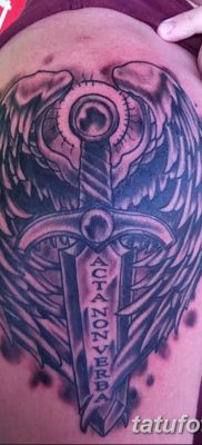fotó tetováló kard és szárnyak 2018. 04. 26 -án №021 - tetováló kard és szárnyak -