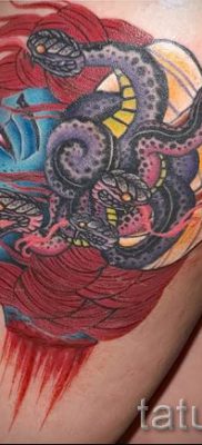 Medusa Gorgon tetoválás - fényképes példa a tetoválás 36 jelentéséről szóló cikkhez