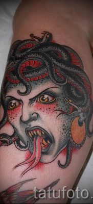 Medusa Gorgon tetoválás - fényképes példa egy tetoválás jelentését bemutató cikkhez 33