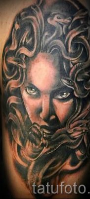 Medusa Gorgon tetoválás - fényképes példa egy tetoválás jelentését bemutató cikkhez 30
