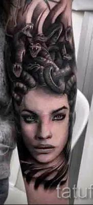 Medusa Gorgon tetoválás - fényképes példa a tetoválás jelentését bemutató cikkhez 21