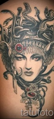 Medusa Gorgon tetoválás - fényképes példa a tetoválás jelentésével foglalkozó cikkhez 16