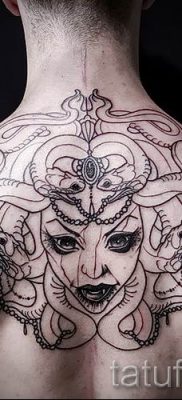 Medusa Gorgon tetoválás - fényképes példa egy tetoválás jelentését bemutató cikkhez 14
