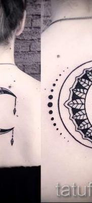 Egy hónapos tetoválás fotója - példák a félhold tetoválás jelentését bemutató cikkhez 8