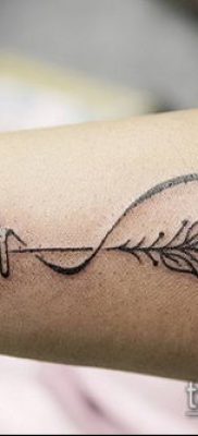 minimalista tetoválás 285. szám - a minta méltó változata, amely sikeresen használható felülvizsgálatra és alkalmazásra, mint tetoválás minimalizmus feketemunka