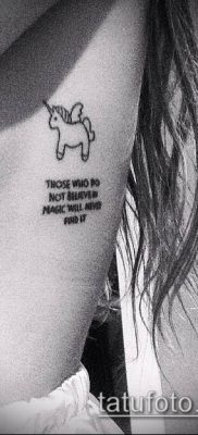 minimalista tetoválás 453. szám - a minta méltó változata, amely jól használható a tetoválás minimalizmusának feldolgozásához és alkalmazásához