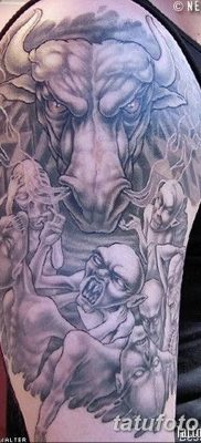 fotó a Minotaurusz tetoválásról 2018.07.19 -től №018 - Minotaurusz tetoválás -