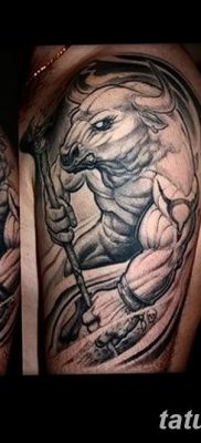 fotó Minotaurusz tetoválásról 2018.07.19. №029 - Minotaurusz tetoválás -
