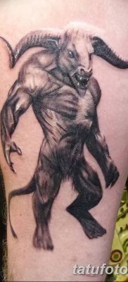 fotó Minotaurusz tetoválásról 2018.07.19. №052 - Minotaurusz tetoválás -