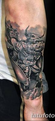 fotó Minotaurusz tetoválásról 2018.07.19. №053 - Minotaurusz tetoválás -