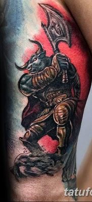 fotó Minotaurusz tetoválásról 2018.07.19. №060 - Minotaurusz tetoválás -