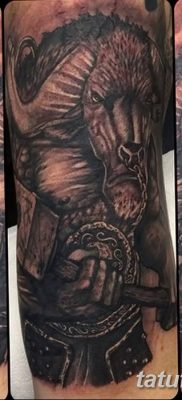fotó Minotaurusz tetoválásról 2018.07.19. №061 - Minotaurusz tetoválás -