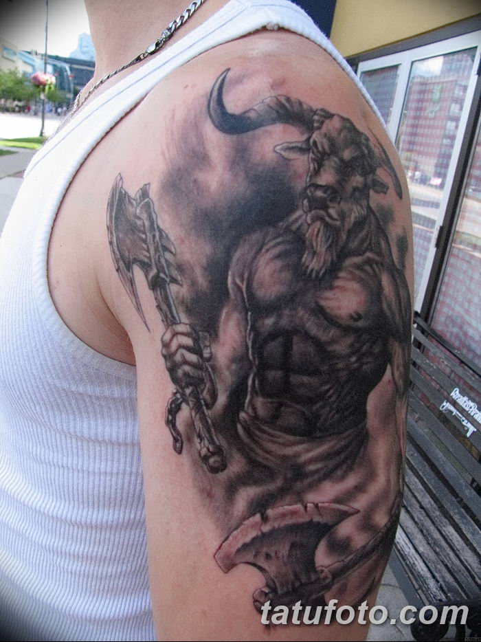 fotó Minotaurusz tetoválásról 2018.07.19. №056 - Minotaurusz tetoválás -