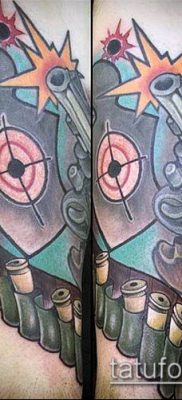 950 -es tetoválási célpont - a minta egyedi változata, amely jól használható revízióhoz és tetoválás célpontként való alkalmazásához a fej hátsó részén