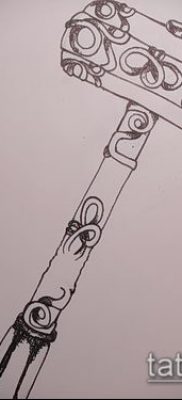 kalapács tetoválás fotó (jelentése) - példa egy érdekes tetoválási rajzra - 053