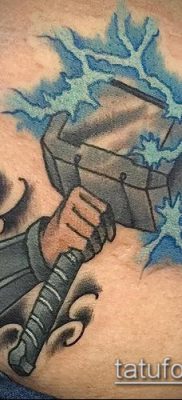 kalapács tetoválás fotó (érték) - példa egy érdekes tetoválási rajzra - 044