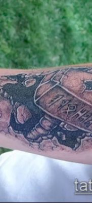 kalapács tetoválás fotó (jelentése) - példa egy érdekes tetoválási rajzra - 042