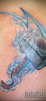 kalapács tetoválás fotó (jelentése) - példa egy érdekes tetoválási rajzra - 036