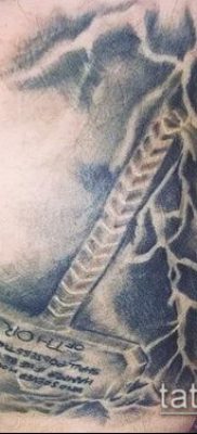 kalapács tetoválás fotó (jelentése) - példa egy érdekes tetoválási rajzra - 033
