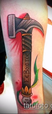 kalapács tetoválás fotó (érték) - példa egy érdekes tetoválási rajzra - 011