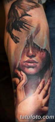 fotó tetováló szerzetes a motorháztetőben, 2017. 09. 16 -án, 002 - tetováló szerzetes a motorháztetőben -