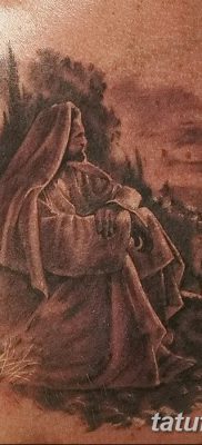 fotó tetováló szerzetes a motorháztetőben, 2017. 09. 16 -án, 006 - tetováló szerzetes a motorháztetőben -